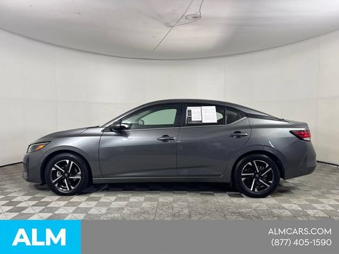 Used 2024 Nissan Sentra SV FWD image 11