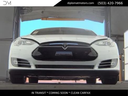 Used 2014 Tesla Model S 85 RWD image 3