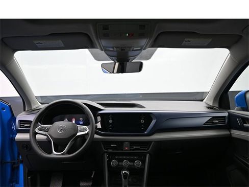 Used 2024 Volkswagen Taos SE image 27