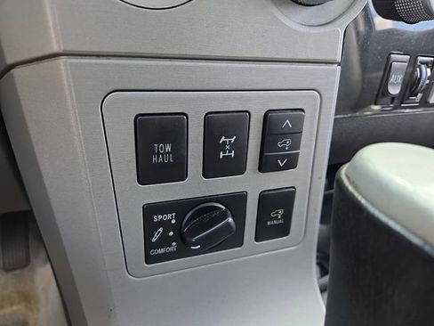 Used 2008 Toyota Sequoia Platinum AWD/4WD image 26