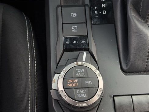 Used 2024 Toyota Tacoma TRD Off-Road image 21