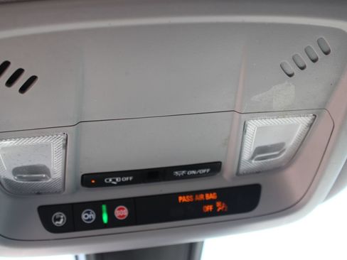 Used 2022 Chevrolet Malibu LT FWD image 21