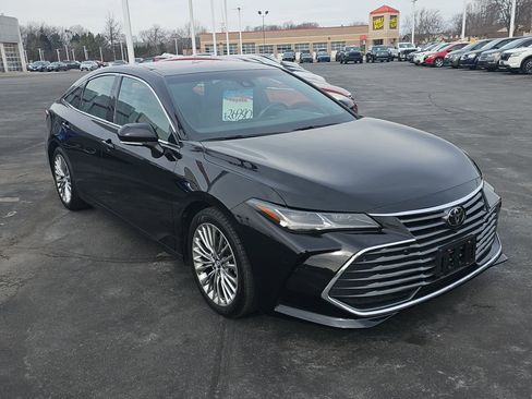 Used 2019 Toyota Avalon Limited w/ Advanced Safety Package image 1