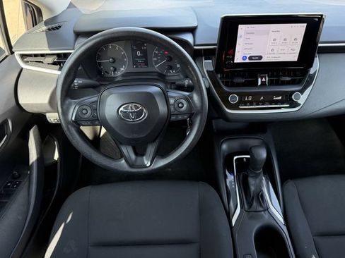 Used 2024 Toyota Corolla LE FWD image 12