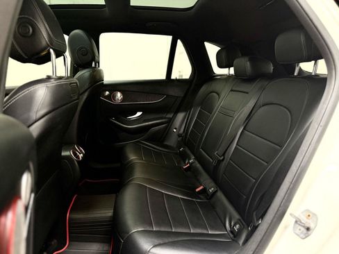 Used 2018 Mercedes-Benz GLC 300 4MATIC image 17