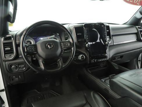 Used 2022 RAM 1500 Limited AWD/4WD image 2