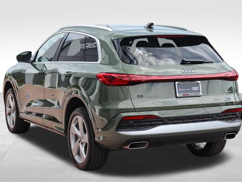 Certified 2025 Audi Q5 Premium w/ Premium Plus AWD/4WD image 5