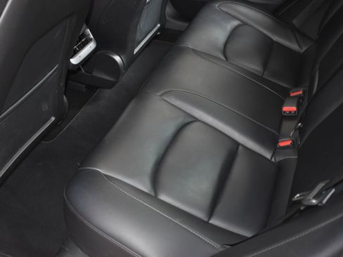 Used 2022 Tesla Model 3 Performance image 13