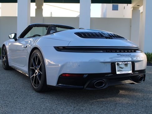 New 2026 Porsche 911 Carrera T image 3