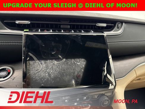 New 2025 Jeep Grand Cherokee Limited w/ Luxury Tech Group II image 31