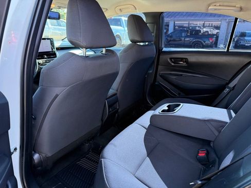 Used 2022 Toyota Corolla LE FWD image 15