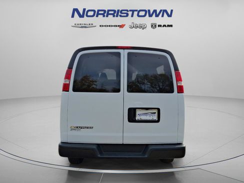 Used 2023 Chevrolet Express 3500 LS image 5