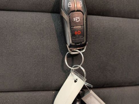 Used 2016 Ford Mustang Shelby GT350 w/ Track Package image 45