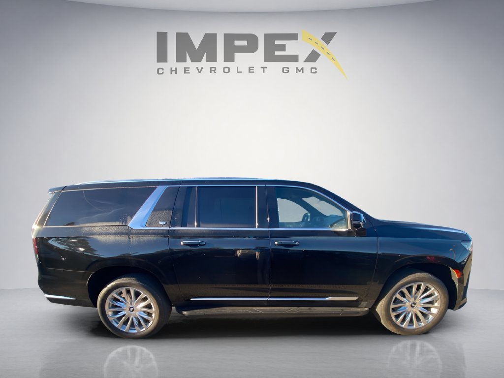 Used 2024 Cadillac Escalade ESV Premium Luxury AWD/4WD image 6
