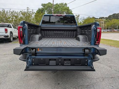 New 2026 GMC Sierra 2500 Denali Ultimate image 11
