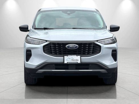Used 2025 Ford Escape Active AWD/4WD image 10