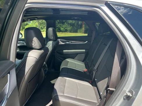 Used 2024 Cadillac XT5 Sportv w/ Technology Package AWD/4WD image 43