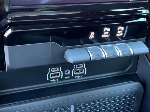 New 2026 RAM 1500 Big Horn AWD/4WD image 15