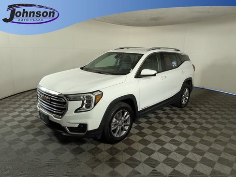Certified 2024 GMC Terrain SLT AWD/4WD image 1