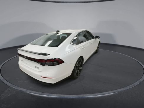 Used 2023 Honda Accord Sport image 8