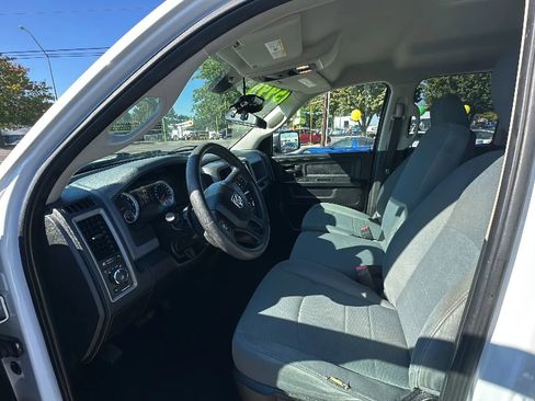 Used 2015 RAM 1500 Express AWD/4WD image 9