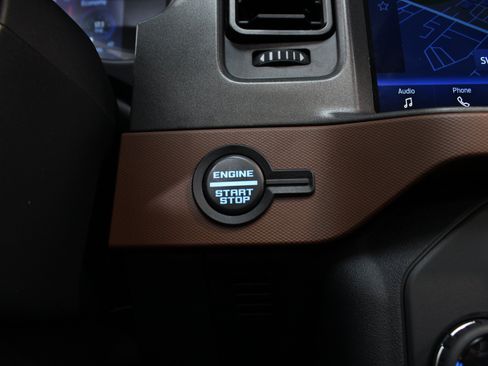Used 2024 Ford Bronco Outer Banks AWD/4WD image 74