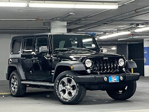 Used 2017 Jeep Wrangler Unlimited Sport w/ Quick Order Package 24S image 2