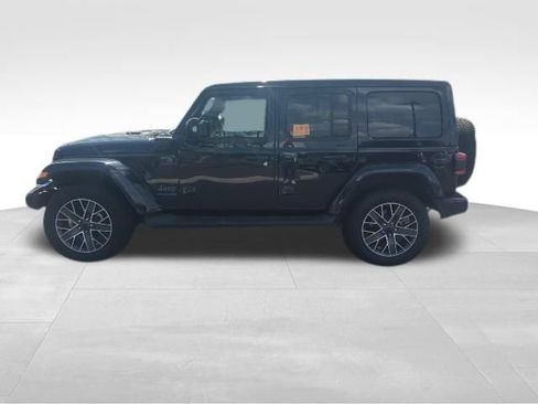 Used 2024 Jeep Wrangler High Altitude AWD/4WD image 10