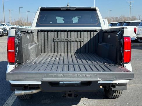 Used 2025 Toyota Tacoma SR5 image 6