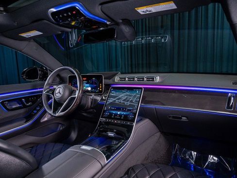 New 2026 Mercedes-Benz S 580e 4MATIC Sedan image 4