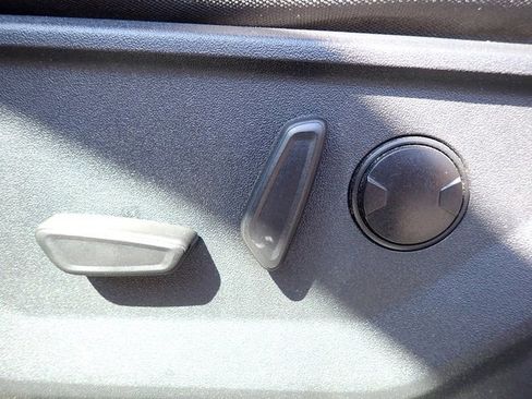 Certified 2022 Ford F150 XLT w/ Equipment Group 302A High image 24