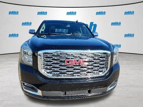 Used 2019 GMC Yukon Denali w/ Denali Ultimate Black Edition AWD/4WD image 2