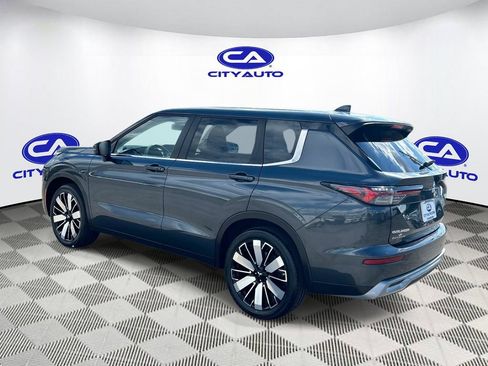 Used 2025 Mitsubishi Outlander SE AWD/4WD image 7