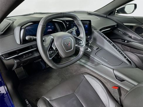 Used 2025 Chevrolet Corvette Stingray Preferred Conv w/ Stealth Interior Trim Package image 9