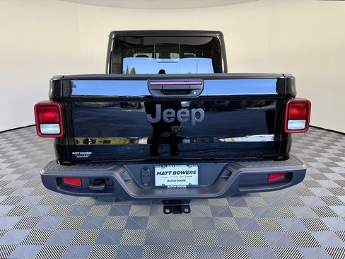 New 2025 Jeep Gladiator Sport w/ Premium Package image 4