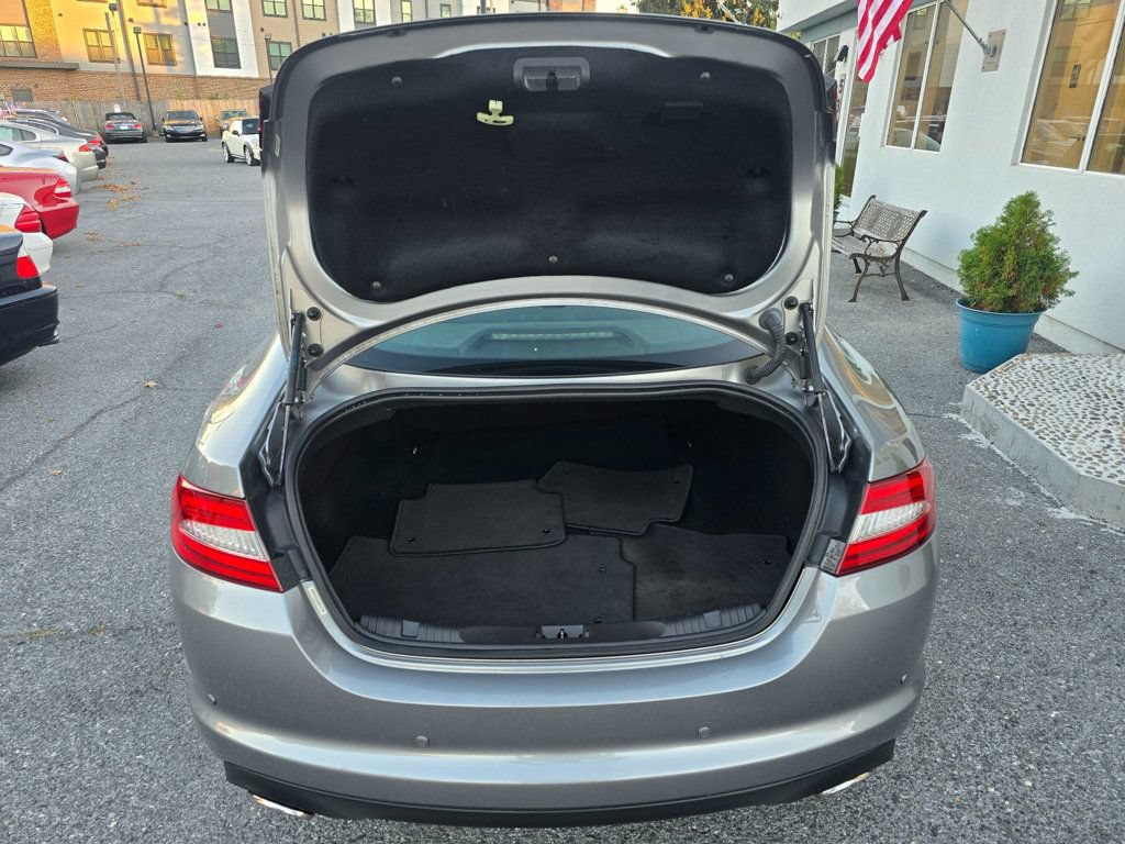 Used 2013 Jaguar XF RWD image 14