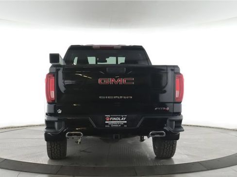 Used 2024 GMC Sierra 1500 AT4 w/ AT4 Preferred Package AWD/4WD image 11