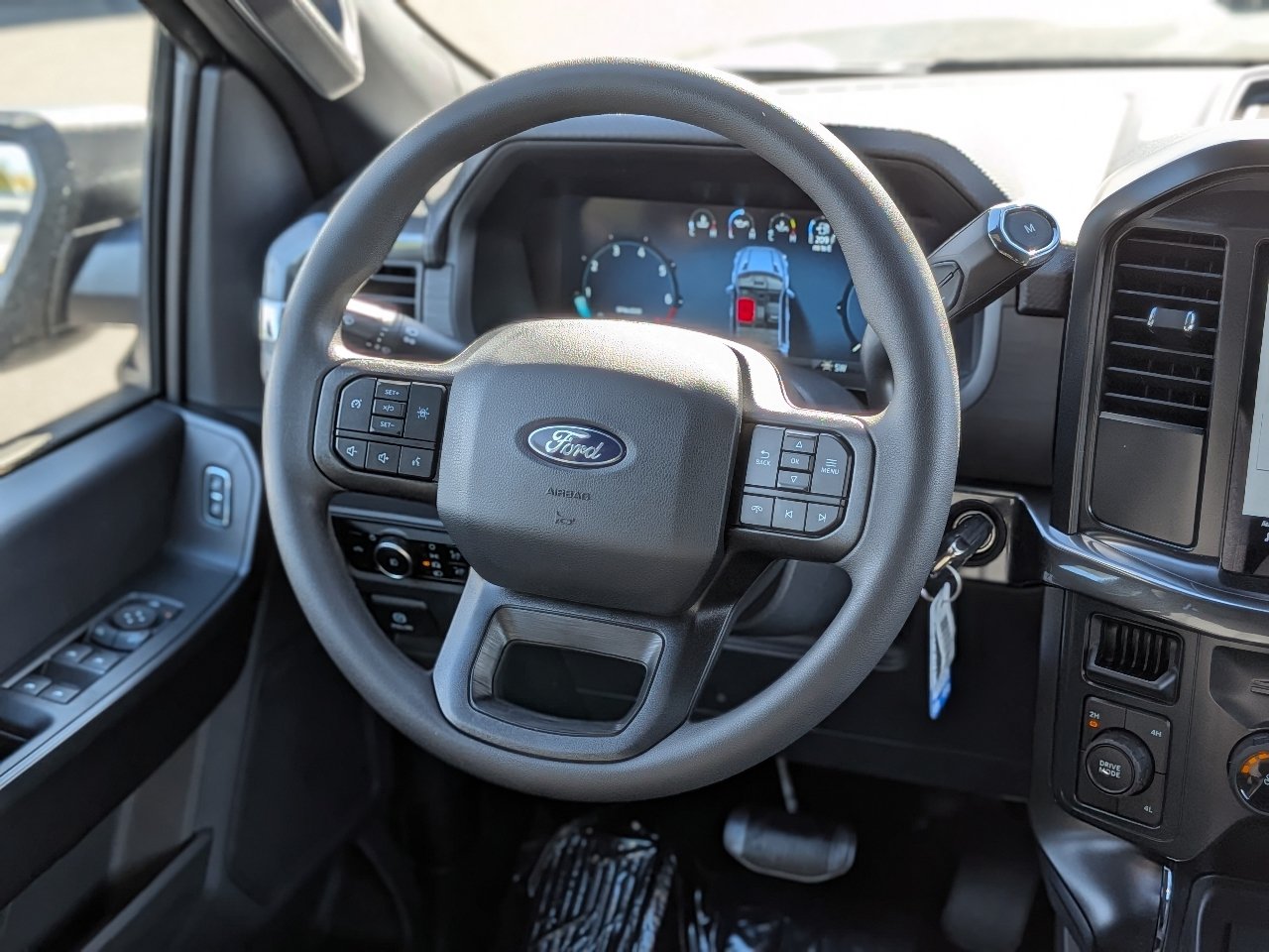 New 2026 Ford F150 STX w/ Equipment Group 200A AWD/4WD image 15