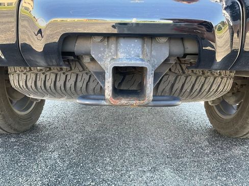 Used 2018 Toyota 4Runner SR5 AWD/4WD image 7