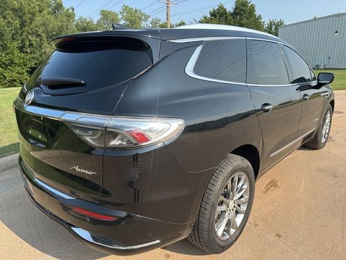 Used 2022 Buick Enclave Avenir w/ Avenir Technology Package image 5