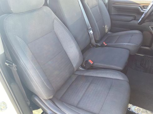 Used 2023 Chevrolet Silverado 1500 LT RWD image 9