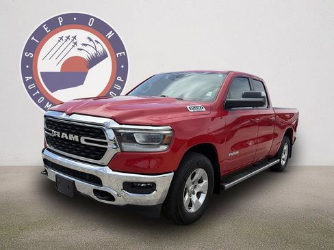 Used 2022 RAM 1500 Big Horn AWD/4WD image 2