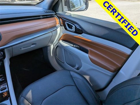 Used 2023 Jeep Compass Limited image 16