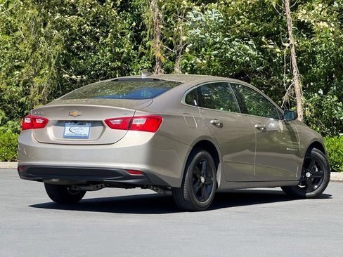 Used 2024 Chevrolet Malibu LT FWD image 24