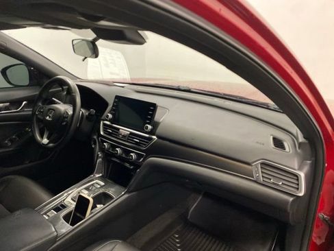 Used 2018 Honda Accord Sport image 24