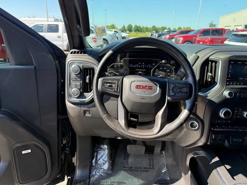 Used 2021 GMC Sierra 1500 AT4 w/ AT4 Premium Package AWD/4WD image 16