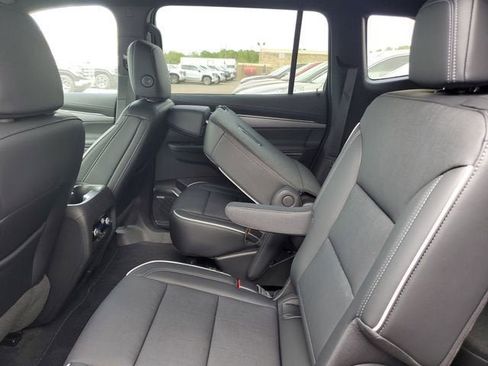 New 2026 Buick Enclave Preferred image 11