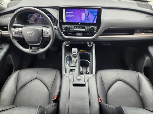 Certified 2024 Toyota Grand Highlander Limited image 26