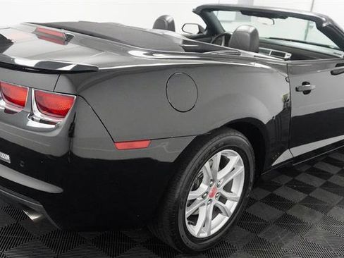 Used 2013 Chevrolet Camaro LT image 38