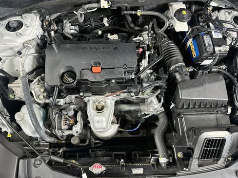 Used 2024 Honda HR-V LX image 30